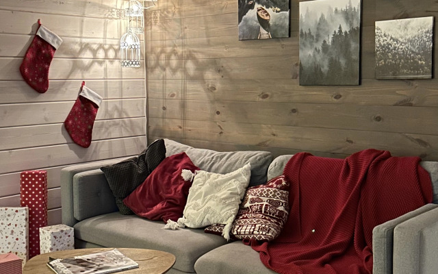 Вилла WoodyHouse