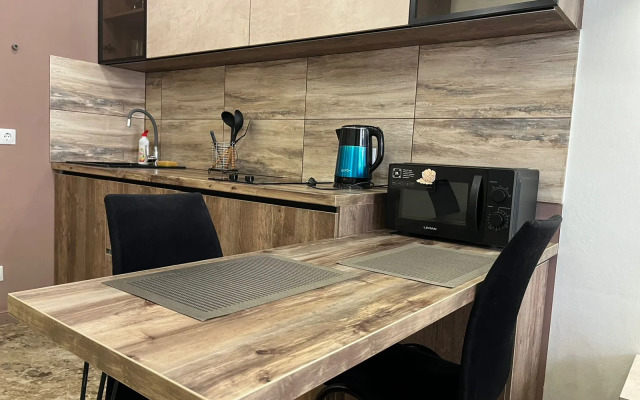 Uyutnaya Studiya v Tsentre Vzletki Flat