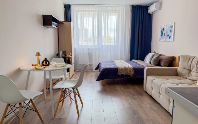 Tikhaya Studiya Na Novomoskovskoy Flat