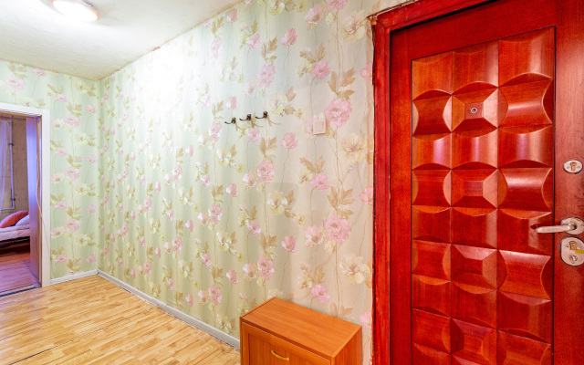 Prostornaya trexkomnatnaya Flat