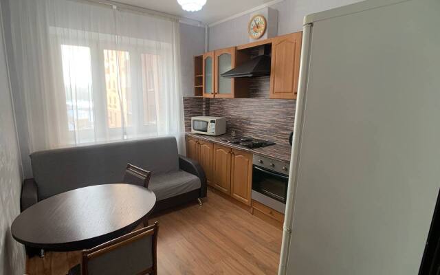 Na Ulitse Krasnodonskaya 3 Apartments