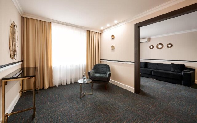 Jardin Park Hotel