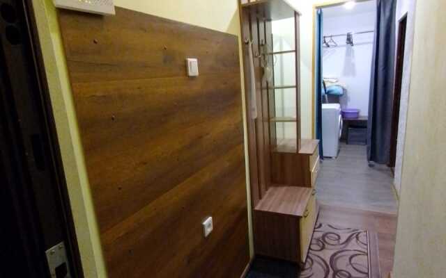 Апартаменты 2-х комнатная на 50 лет Октября 9