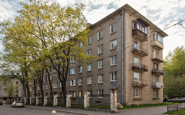 Apartamenty J&N Apartments Dvuhkomnatnye s gidromassaznoj vannoj Sovetskaa 10