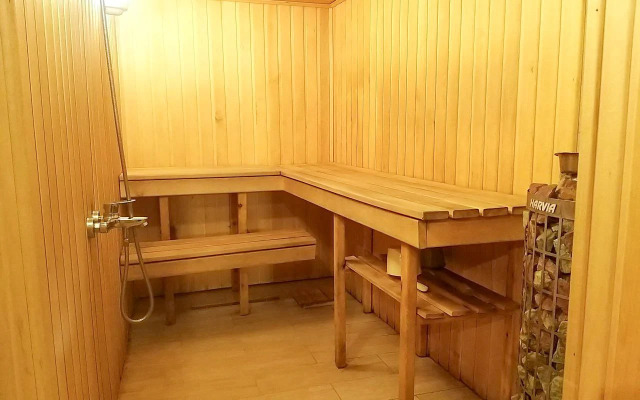 U Naberezhnoy Guest House