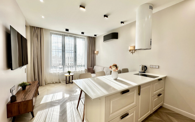 Skyroom Apartments
