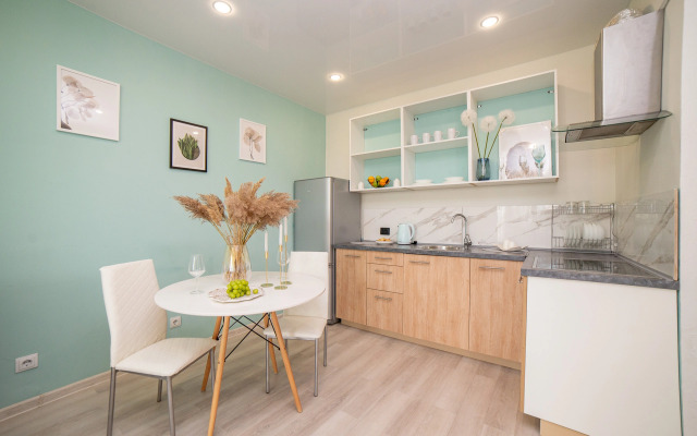 Евро-двухкомнатная квартира BeGuest на Чкалова 18