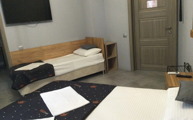 Aleksandrov Guest House