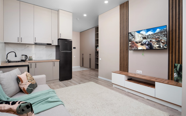 Yevrodvushka S Potryasayuschim Vidom Na Gorod Flat