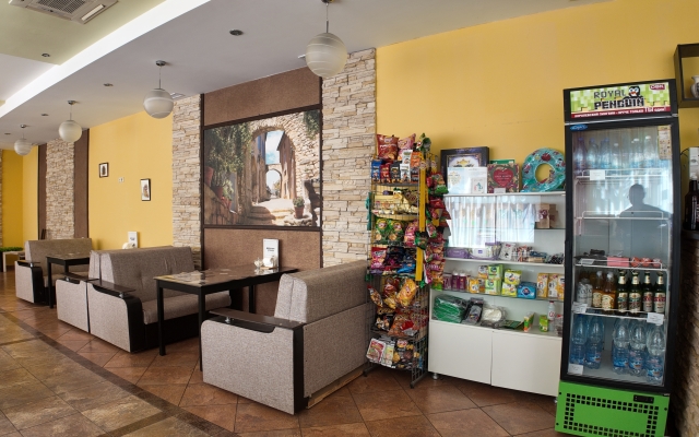 Yuzhnyij Hotel