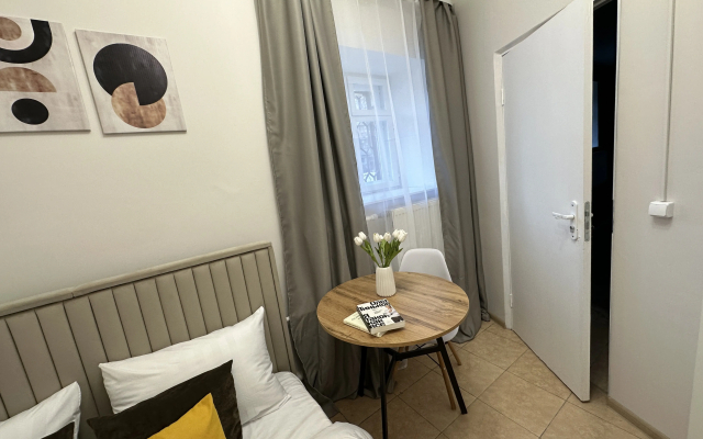 Меблированная Комната у Таврического Сада