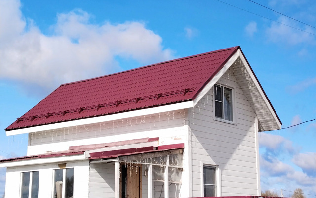 Частный дом у реки