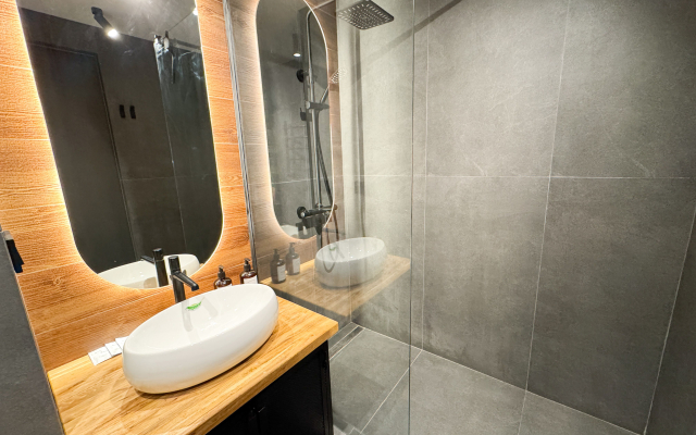 S zaseleniem 24/7 luchshiy servis posutochno 50 Apartments
