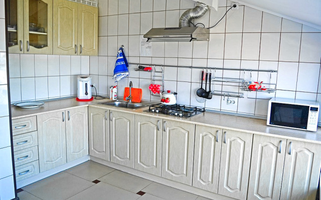 Andrianna Guest House