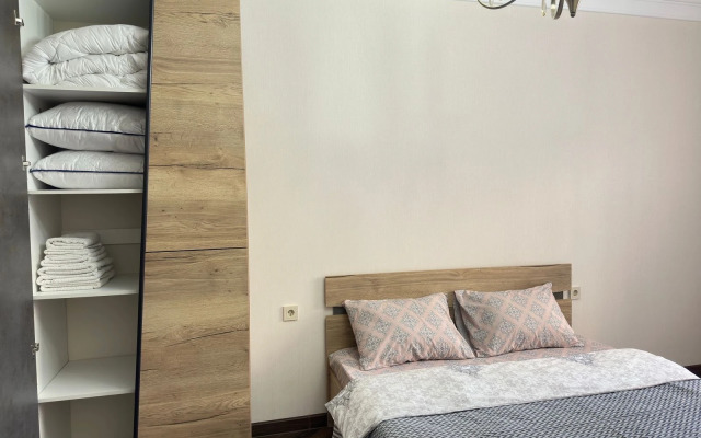 Апартаменты на ул. Гапцахская 8