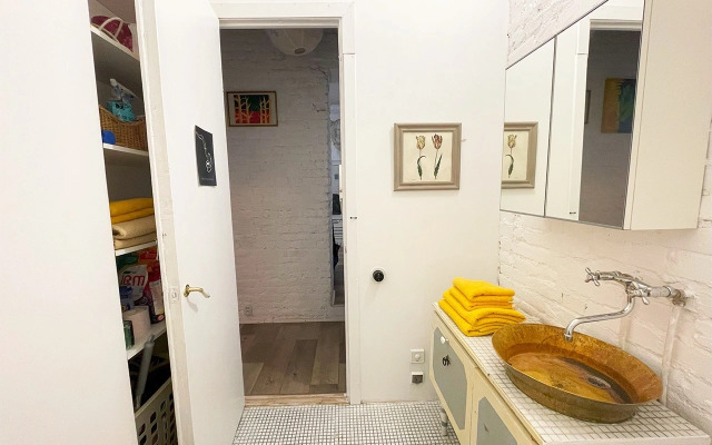 Квартира Просторная двухкомнатная квартира BombFlat на Достоевского