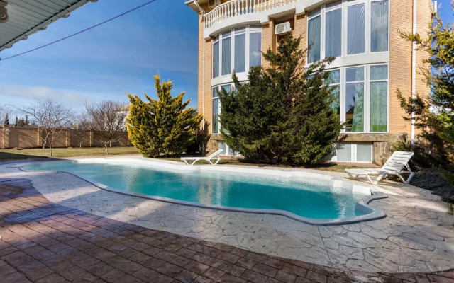 Вилла Аврора