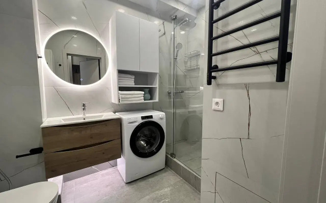 Uyutnaya Studiya S Vidom Na Reku Flat