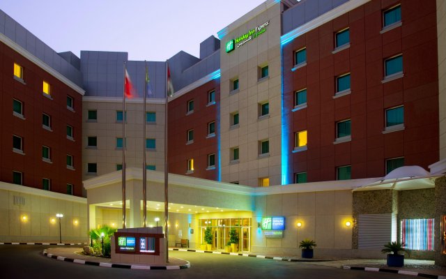 Holiday Inn Express Dubai Internet City an IHG Hotel