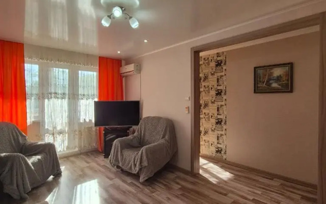 Na Oktyabryskom 38 Flat