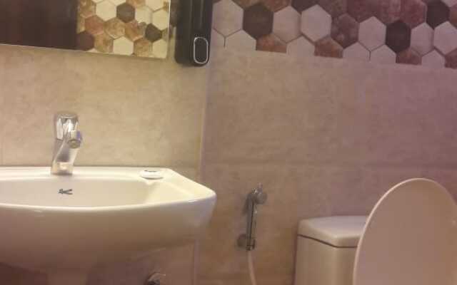 Hotel Raj Vista Suites & Convention