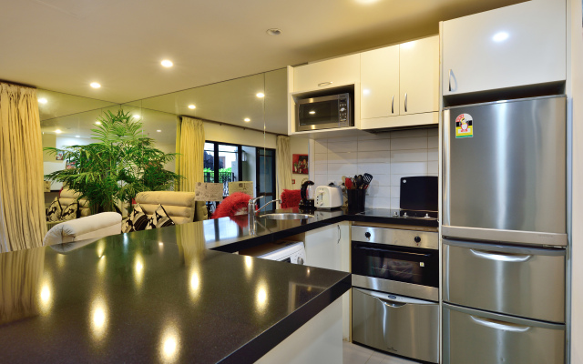 Best Located Two Bedroom in Auckland Apartments