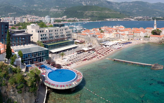 Курортный отель Avala Villas