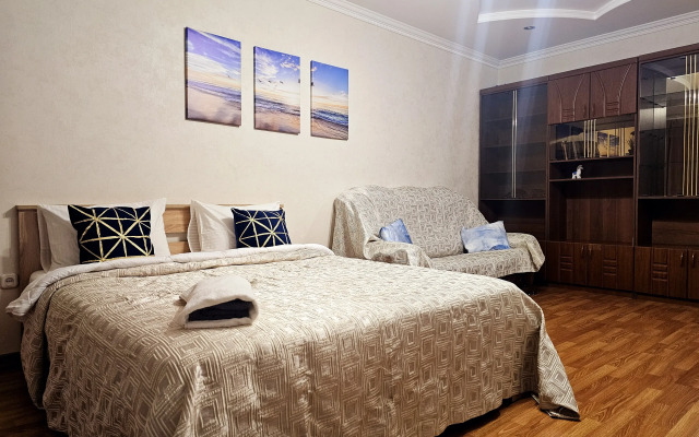 2-komnatnaya Raidas na Oranzhereynoy 22/2 Flat