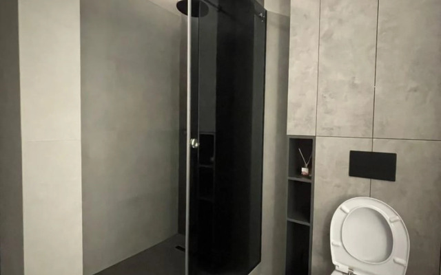 Na Ulitse Yevgeniya Voynova 7 Flat