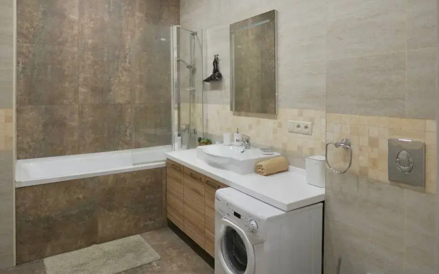 Квартира Двухкомнатная напротив ТЦ Горки Город