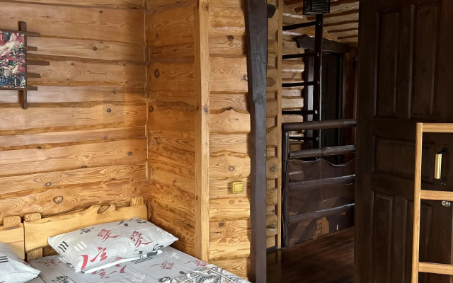 Serebryanye Ruchyi Guest House