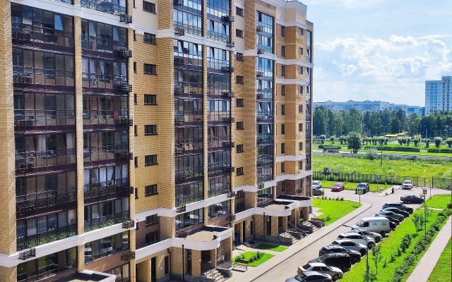 Uyutnaya Prostornaya V Novom ZHK Flat