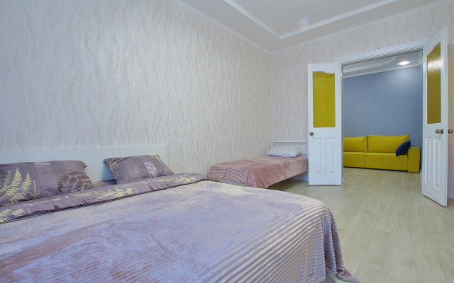 Апартаменты Квартира на Ершова 2 этаж