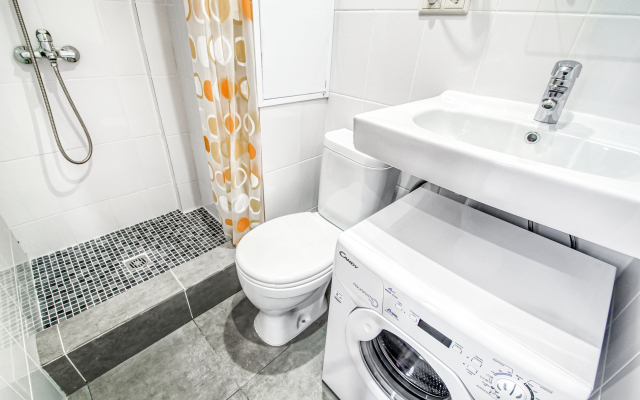 Dvuhurovnevyij Loft V 5 Min Ot M.Seligerskaya Apartments