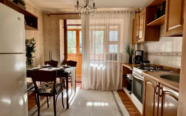 Retro na Auezova Flat