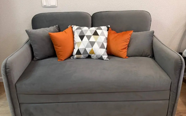 Квартира Уютная Cтудия Янтарь возле ТРЦ Сити Молл