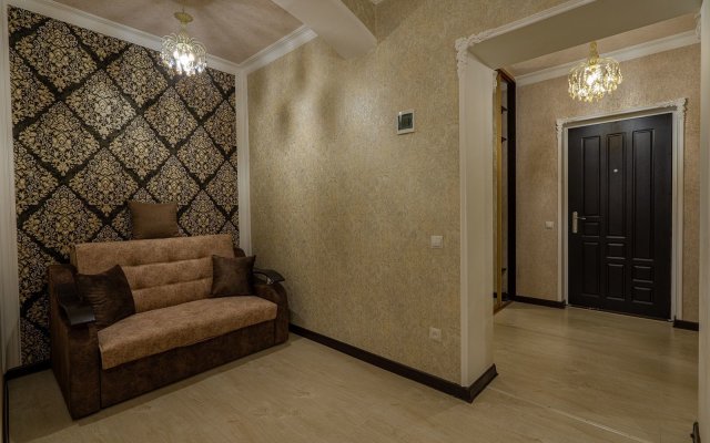 5 Zvezd na Ulitse Shamilya Dzhikaeva 5A Flat