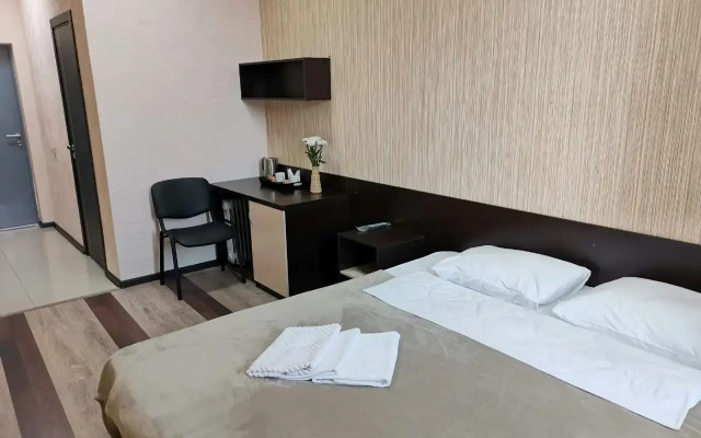 Отель Компас