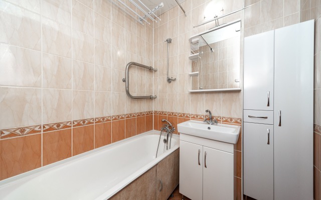 Ogromnaya Studiya Na Myastrovskoy Apartments