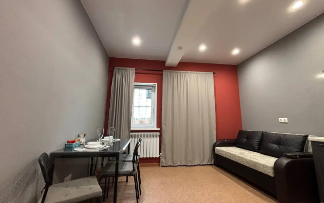 Ryadom S Bolnitsey Im Filonenko Flat