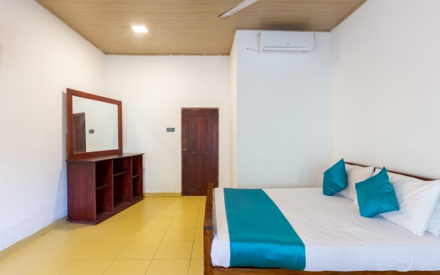 Yoho A4 Holiday Inn Hotel