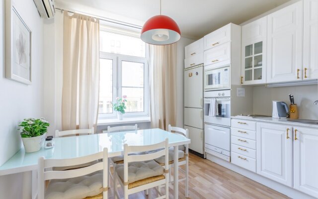 Three-Bedroom Apartment on Tverskaya