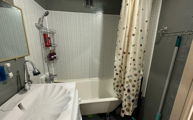 Квартира На 50 лет Октября 19