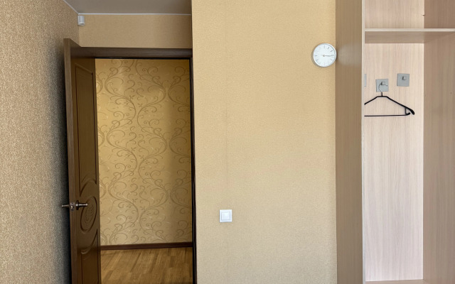 Na Prospekte Rybakov 2 Apartments