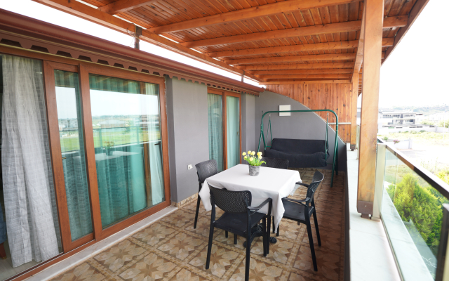Gardenya Lara Suit Hotel