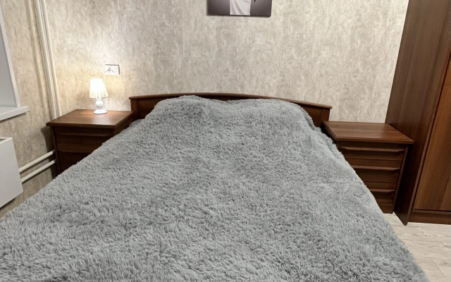 Odnushka vozle Akvaparka 20 vek Flat