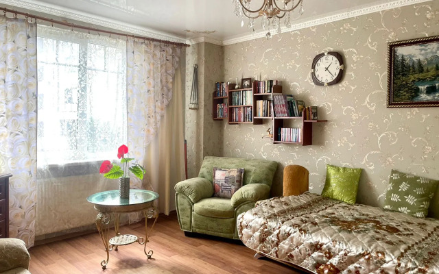 Квартира у бабушки Элизабет