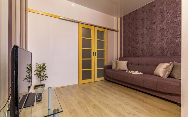 Квартира 1-комнатные BeGuest возле метро Ботаническая для 4х гостей