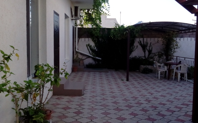 Karant Guest House