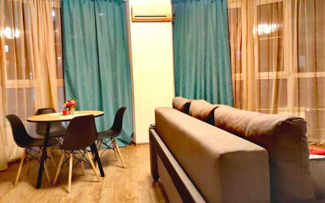 Studiya Vozle Mamaeva Kurgana Flat